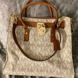 Michael Kors purse